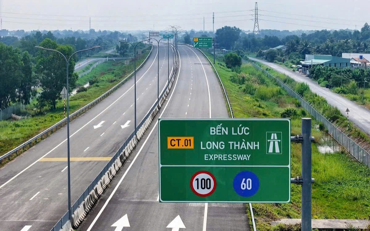 Liên tục đón tin vui hạ tầng, bất động sản khu Tây TP.HCM diễn biến thế nào trong 6 tháng tới?- Ảnh 1.