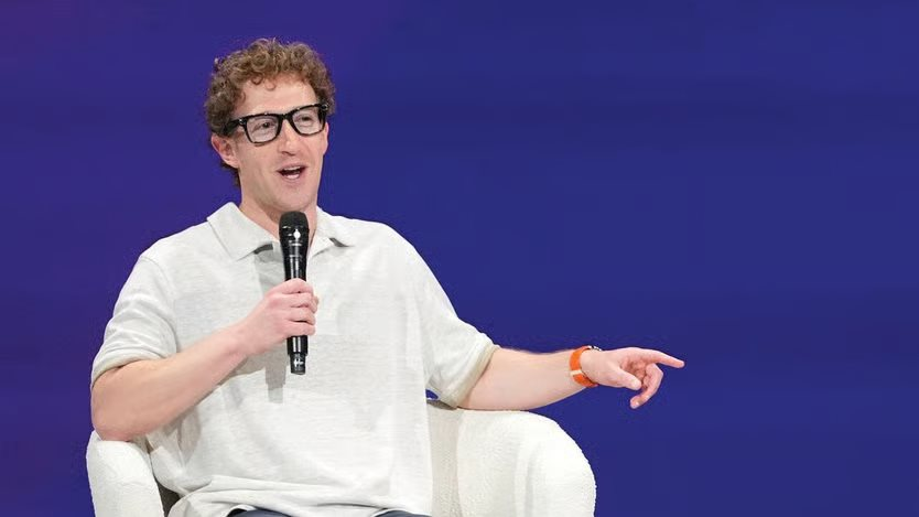 Mark Zuckerberg khơi mào cuộc chiến công nghệ lớn nhất thế kỷ bằng ‘Biệt đội Avengers’: 3 thiên tài được ‘mua’ với giá 16 tỷ USD, mục tiêu lật đổ ChatGPT- Ảnh 1. Mark Zuckerberg khơi mào cuộc chiến công nghệ lớn nhất thế kỷ bằng ‘Biệt đội Avengers’: 3 thiên tài được ‘mua’ với giá 16 tỷ USD, mục tiêu lật đổ ChatGPT- Ảnh 1.