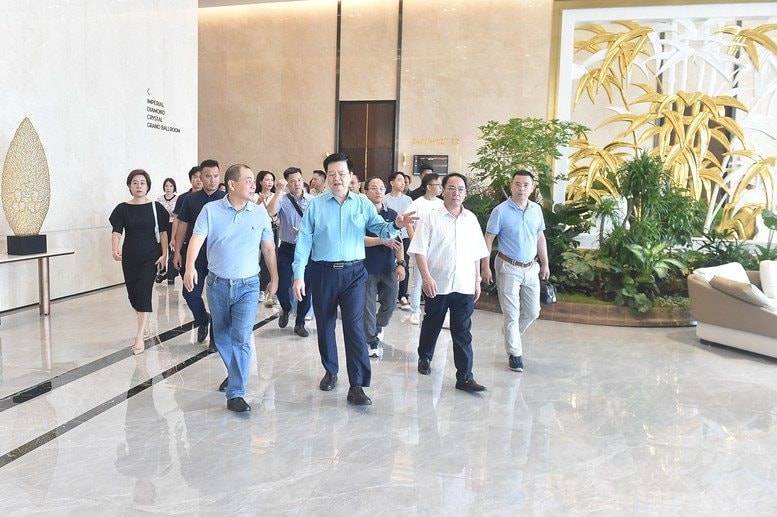 Chỉ 2 ngày nữa, Việt Nam chứng kiến một sự kiện chưa có tiền lệ, hơn 100 DN tham gia, có cả xe chống đạn - Ảnh 5.