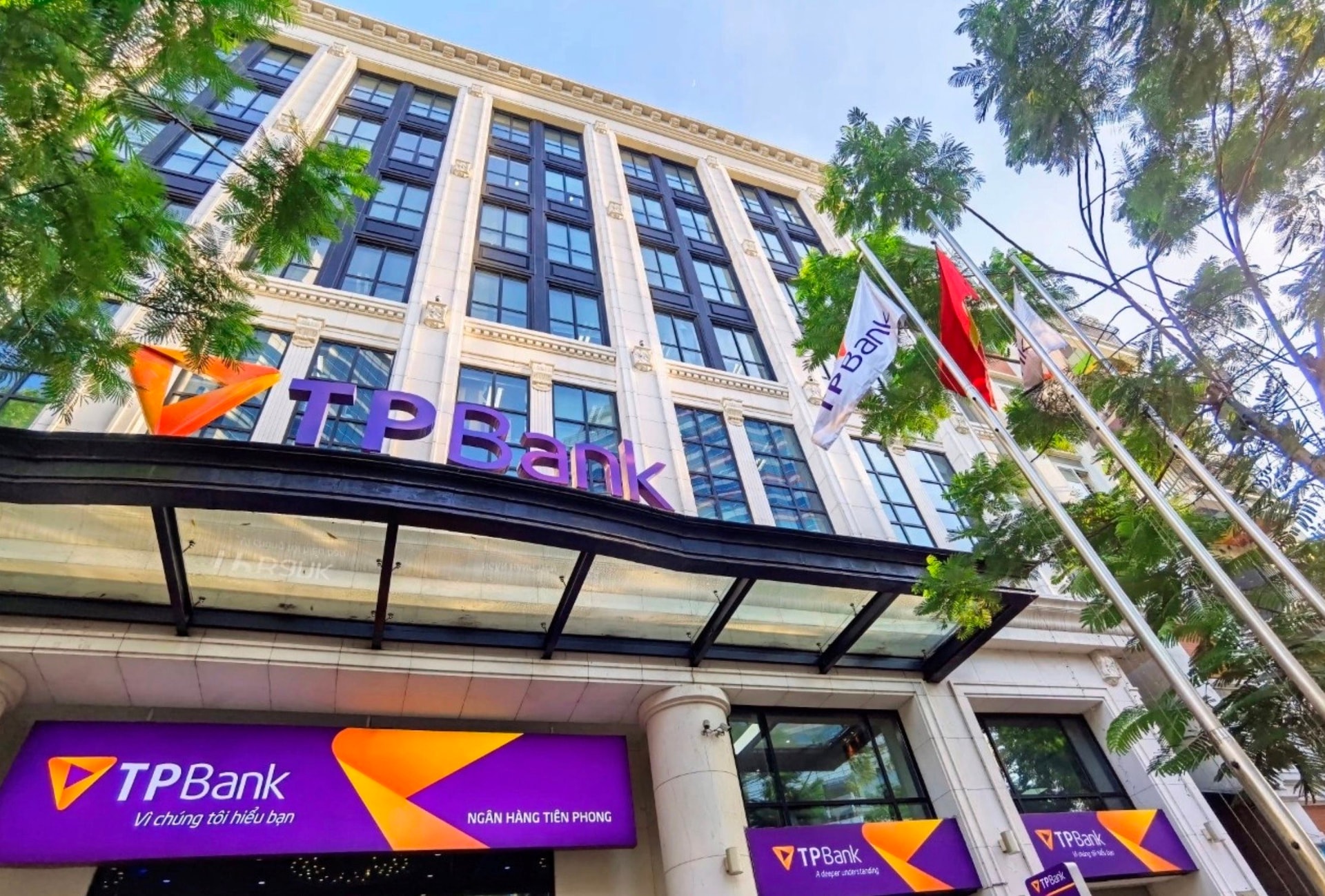 Hội sở TPBank trên đất vàng Lý Thường Kiệt bất ngờ được rao bán trên mạng giá 2.100 tỷ đồng- Ảnh 1.