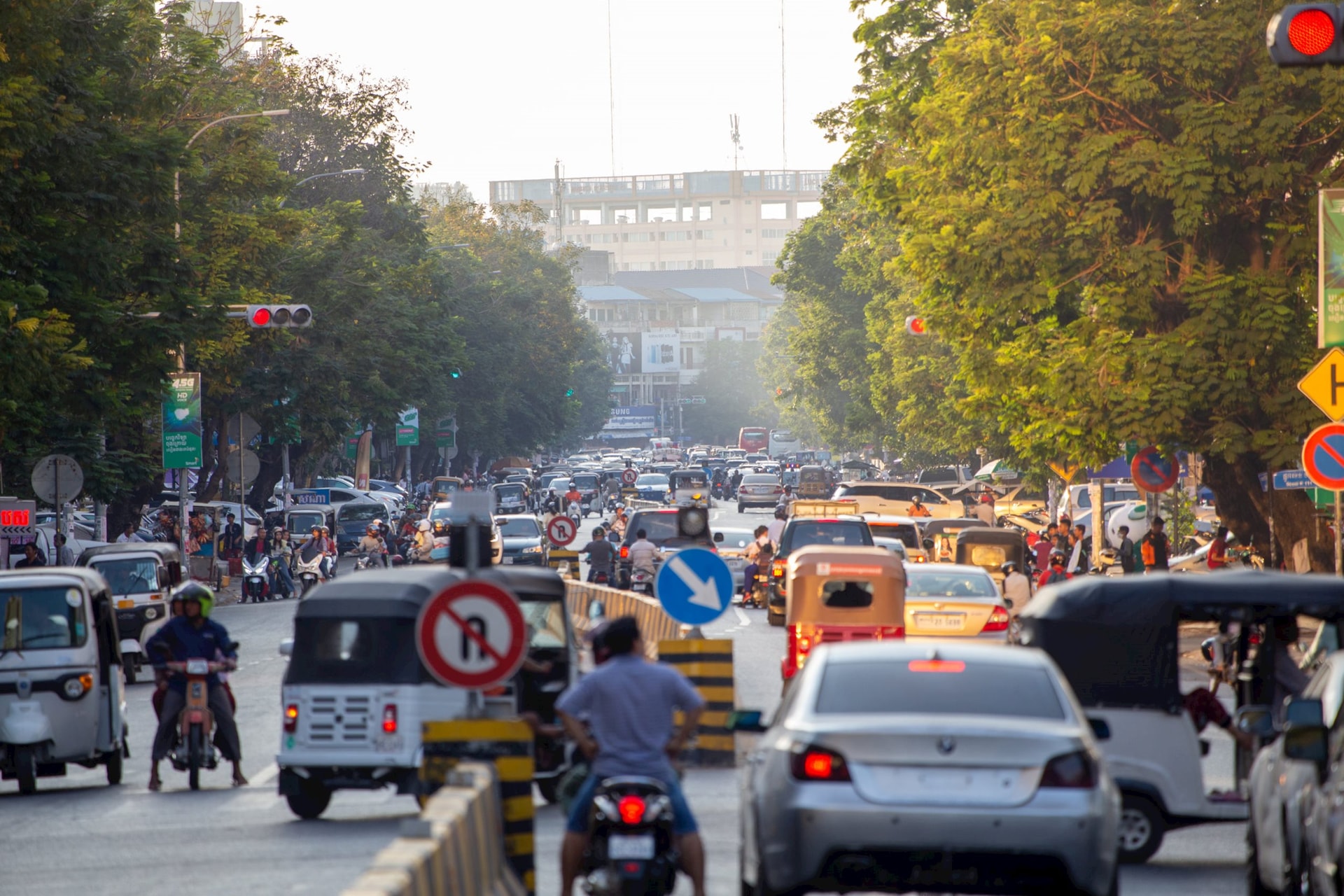 D&acirc;n Campuchia chi gần 1 tỷ USD để mua &ocirc; t&ocirc; - Ảnh 1.