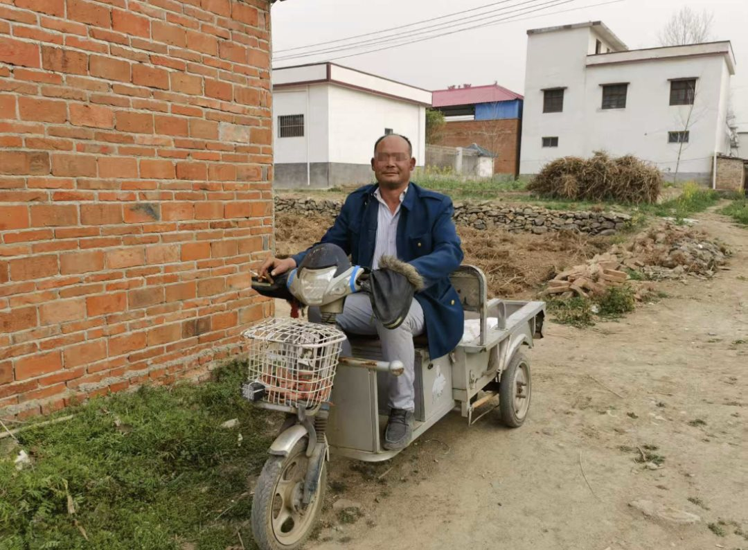 Ph&aacute;t hiện người đ&agrave;n &ocirc;ng thất nghiệp bỗng mua &ocirc; t&ocirc; hơn 611 triệu, mua nh&agrave; hơn 4,9 tỷ đồng: Cảnh s&aacute;t v&agrave;o cuộc điều tra - Ảnh 1.