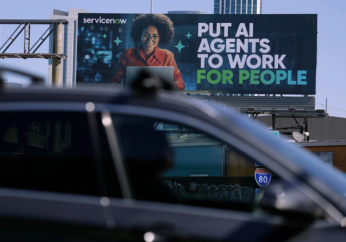 Nghịch lý hơn 11 nghìn tỷ USD: Cơn địa chấn ngành quảng cáo khi Big Tech lãi lớn nhờ AI, nhưng tương lai lại khó dự hơn bao giờ hết- Ảnh 4.