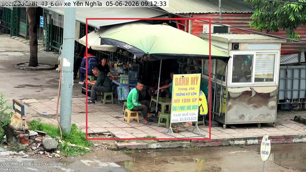 Sau 1 tuần thí điểm 'siêu phẩm' tuần tra trên không, Công an Hà Nội công bố loạt hình ảnh vi phạm 'nét căng' - Ảnh 10.