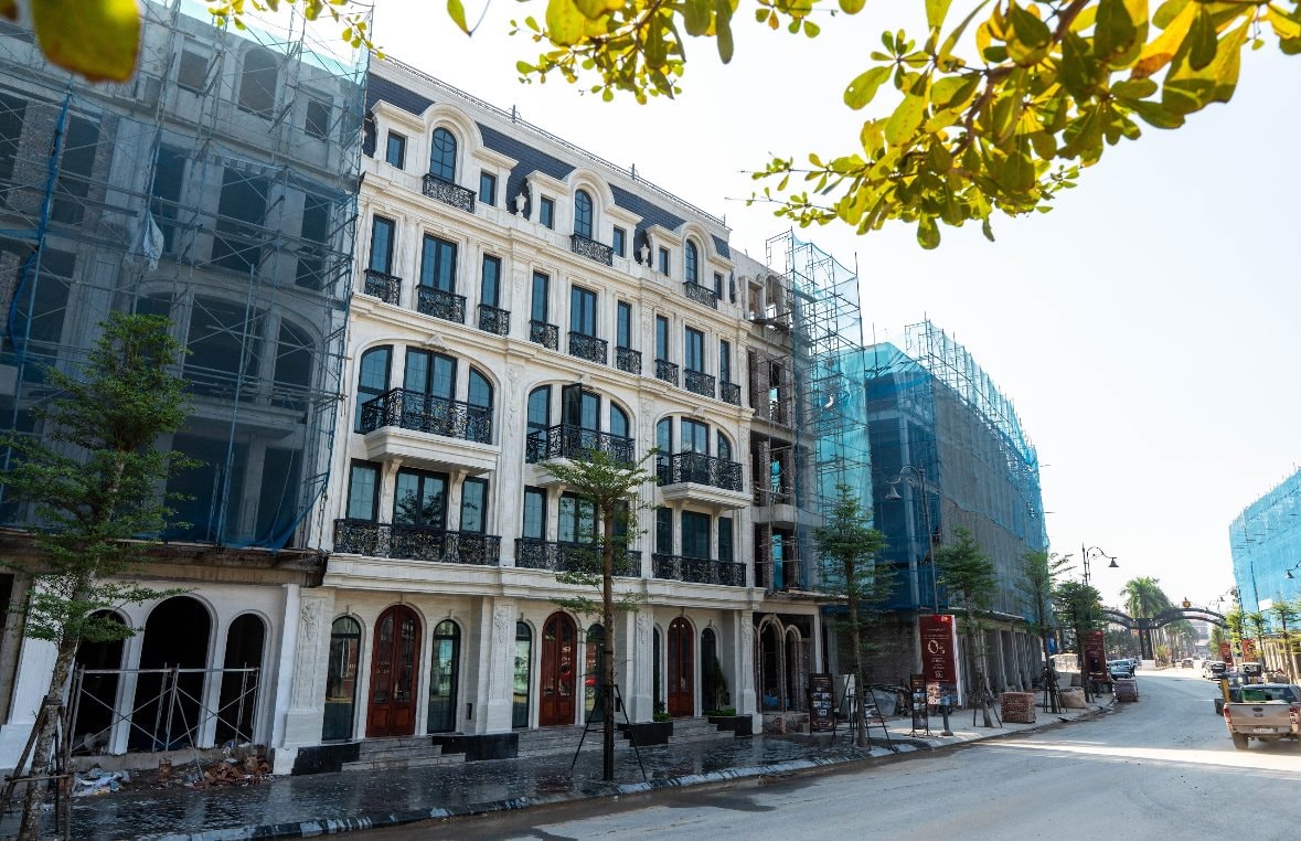 Dự án nhà phố hàng hiệu của Sunshine Group tăng tốc về đích, gần 1.300 căn đã cất nóc- Ảnh 1.