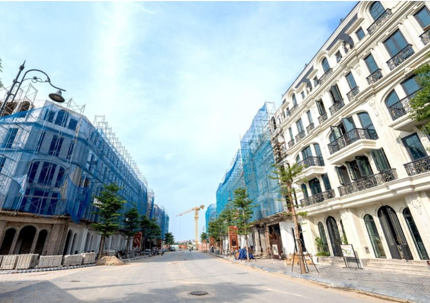 Dự án nhà phố hàng hiệu của Sunshine Group tăng tốc về đích, gần 1.300 căn đã cất nóc- Ảnh 1.