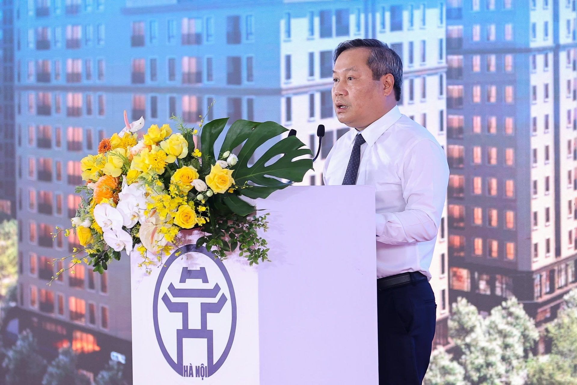 Thủ tướng ph&aacute;t lệnh, H&agrave; Nội ti&ecirc;n phong x&acirc;y dựng một m&ocirc; h&igrave;nh, Vinhomes, Him Lam c&ugrave;ng tham gia - Ảnh 2.