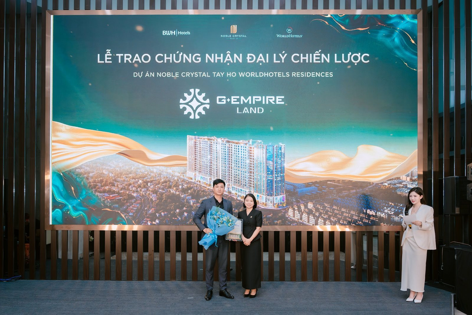 Noble Crystal Tay Ho WorldHotels Residences tăng tốc trước mốc bàn giao 2027, ký kết 12 đại lý chiến lược- Ảnh 2.