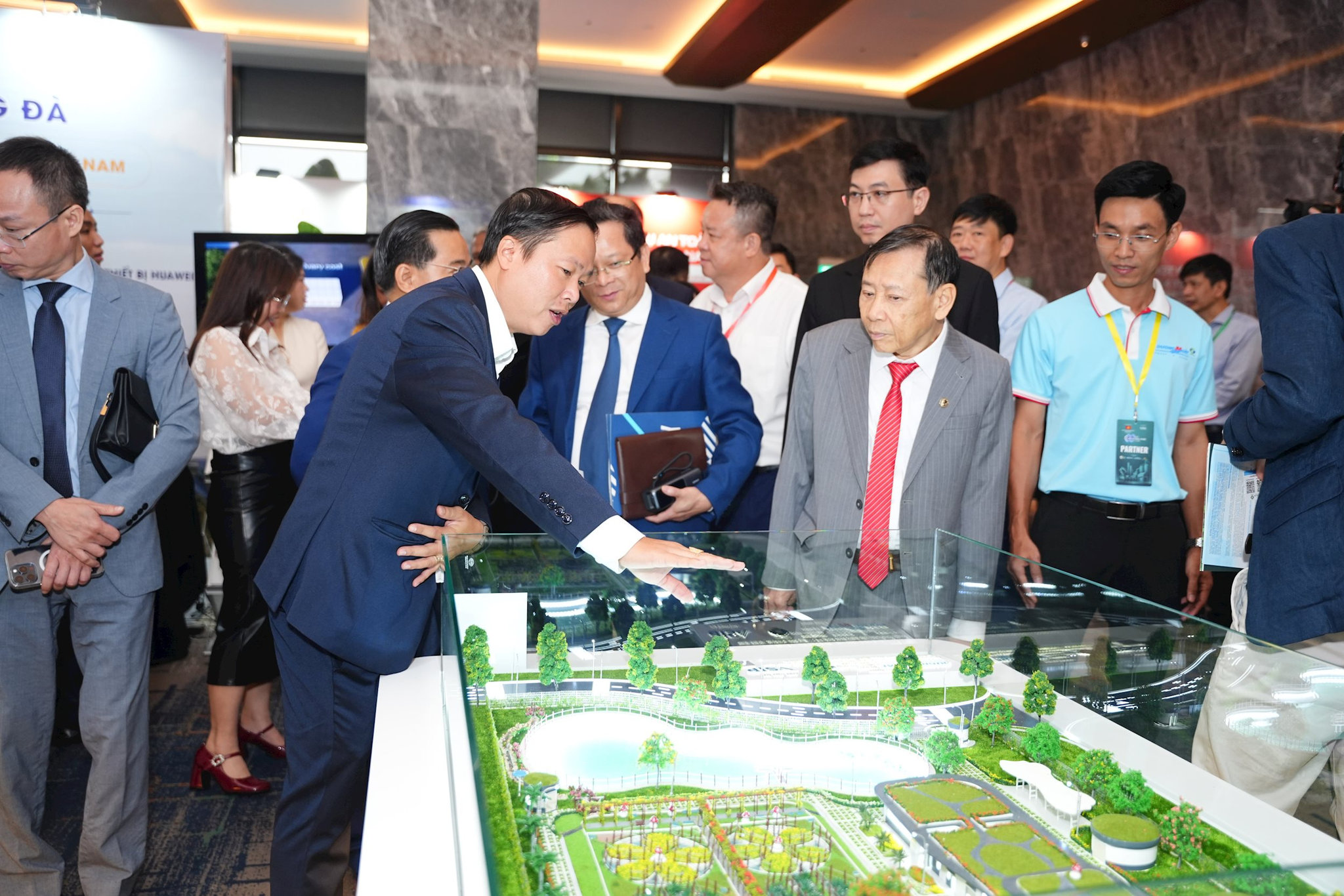 TP cảng l&agrave; nơi b&agrave;n bạc về lĩnh vực đ&oacute;ng g&oacute;p 10% GDP của VN, thu h&uacute;t &ldquo;đại b&agrave;ng&rdquo; từ Mỹ, TQ, Nhật&hellip; đầu tư - Ảnh 5.