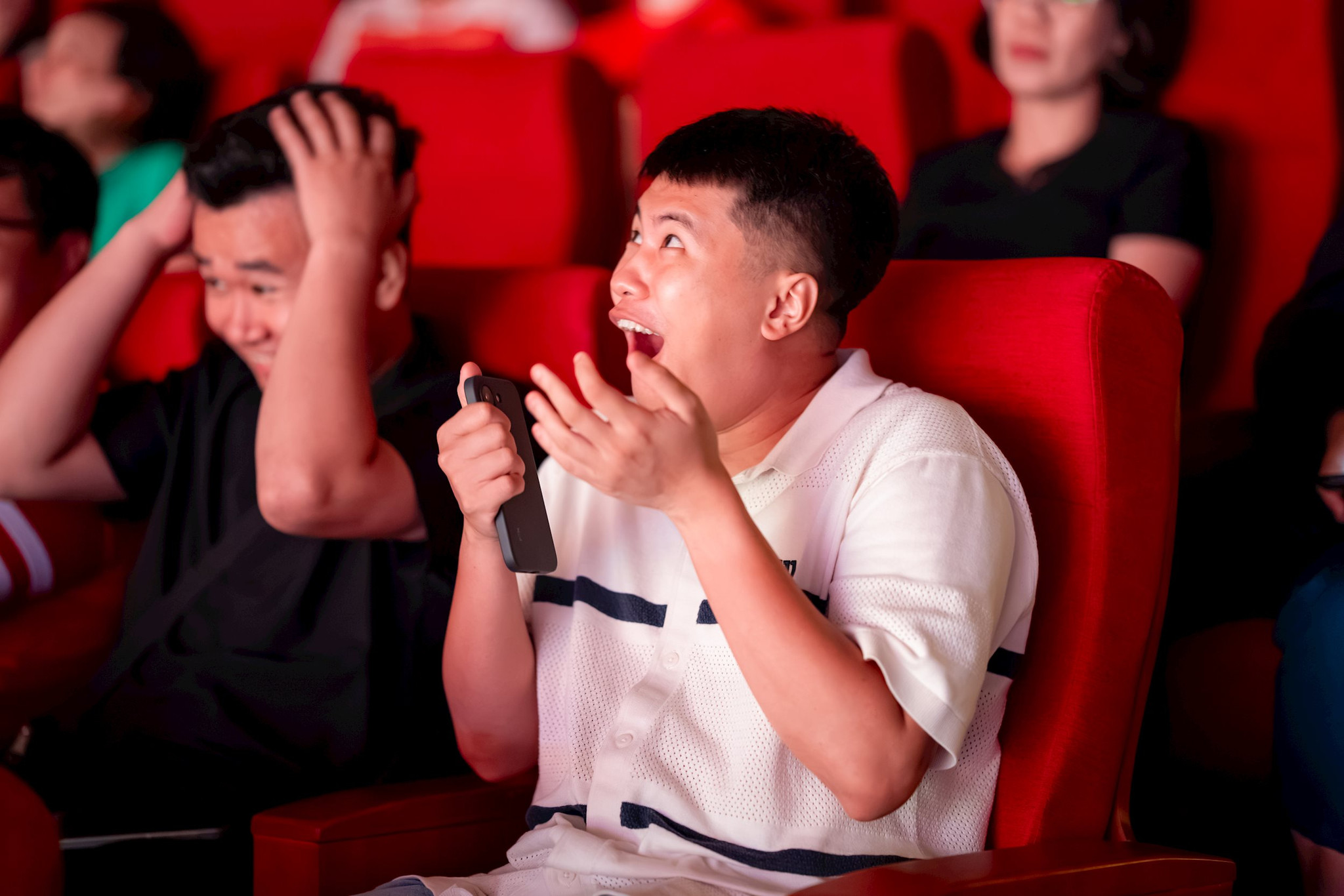 M&ocirc; h&igrave;nh 2 tấn xuất hiện trong &ldquo;kỳ quan&rdquo; h&agrave;ng triệu USD của tỷ ph&uacute; Phạm Nhật Vượng l&agrave; g&igrave;? - Ảnh 5.