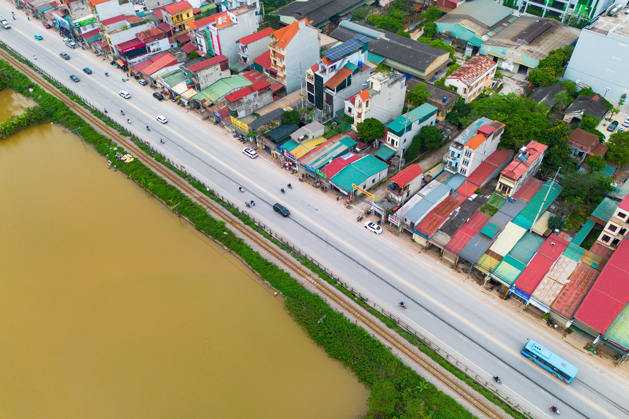 Sân vận động lớn nhất thế giới dần thành hình sau hơn nửa năm thi công, khán đài 135.000 chỗ lộ diện - Ảnh 12.