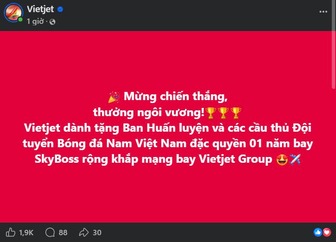 Tỷ ph&uacute; Nguyễn Thị Phương Thảo tặng qu&agrave; đặc biệt cho đội tuyển Việt Nam sau chức v&ocirc; địch Đ&ocirc;ng Nam &Aacute; - Ảnh 2.